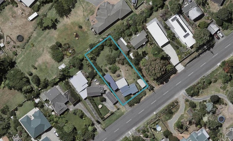 61 Waimea Road, Waikanae Beach, Waikanae - Carousel 1