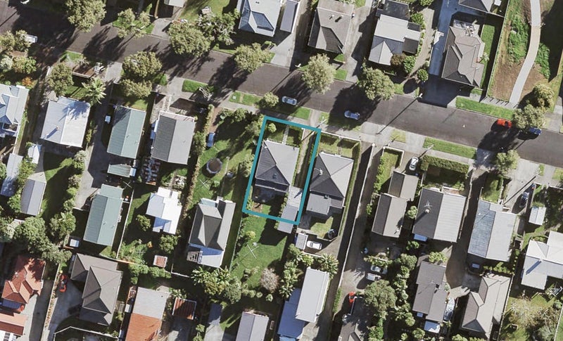 16 Saltaire Street, Avondale, Auckland - Carousel 1