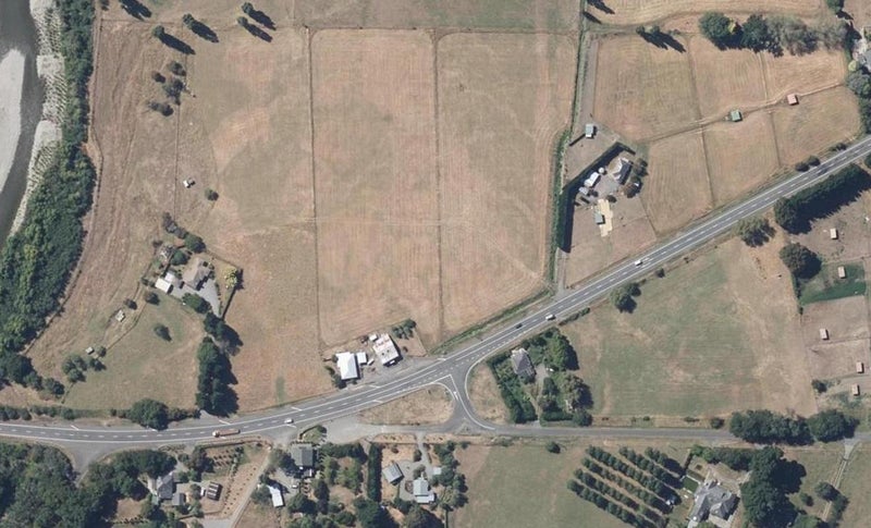 0 State Highway 2, Tauherenikau - Carousel 1