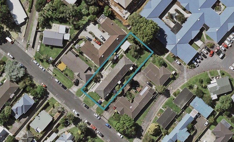 1/15 Brook Street, Milford, Auckland - Carousel 1