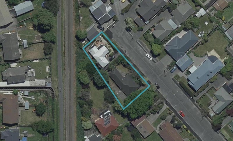 2/61 Searells Road, Strowan, Christchurch - Carousel 1