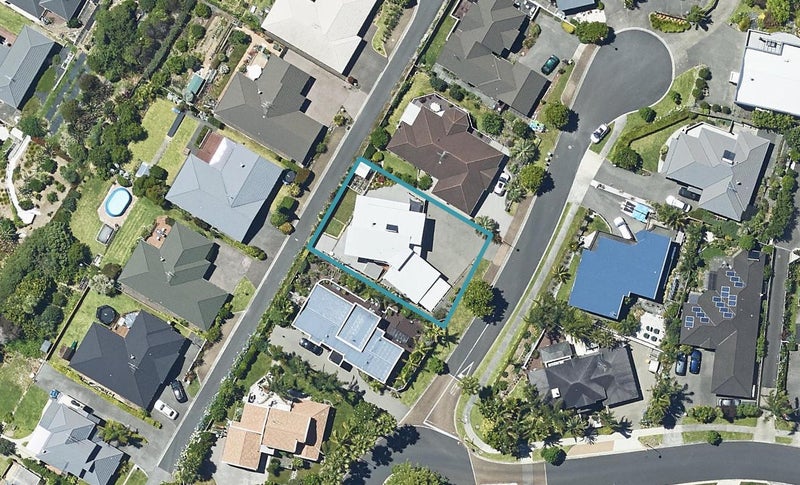 5 La Cuesta Close, Bethlehem, Tauranga - Carousel 1