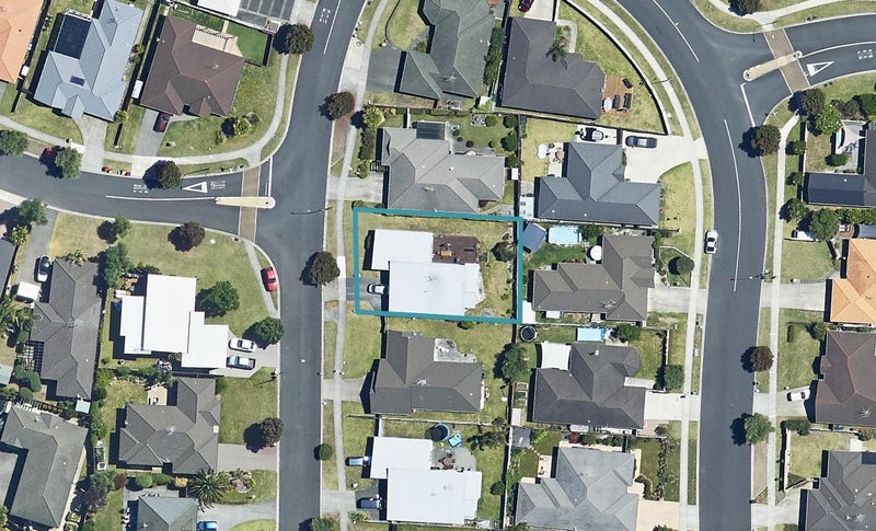5 Sarah Place, Papamoa Beach, Papamoa - Carousel 1