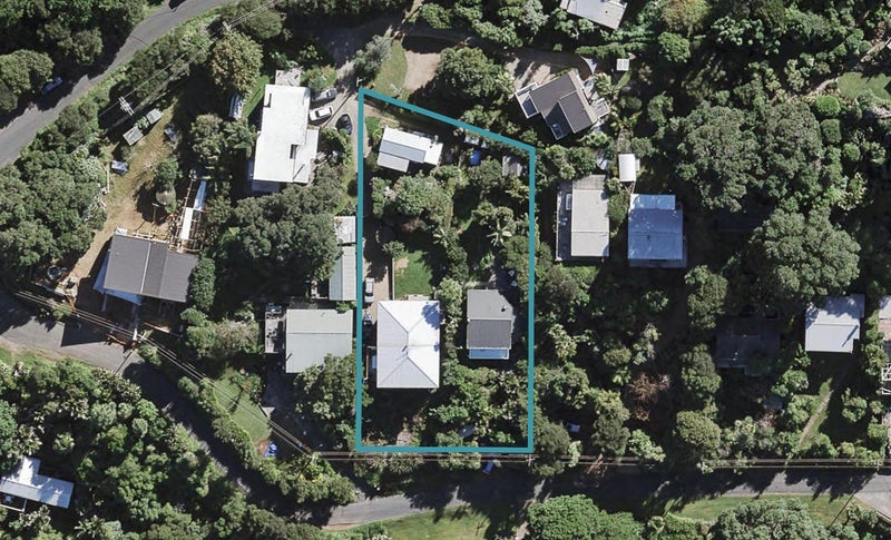 5 Omiha Road, Omiha, Waiheke Island - Carousel 1