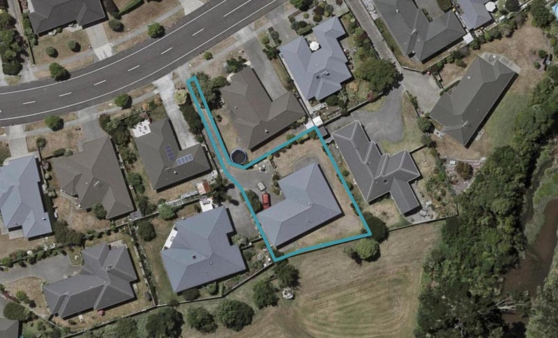 132 Weggery Drive, Waikanae Beach, Waikanae - Carousel 1