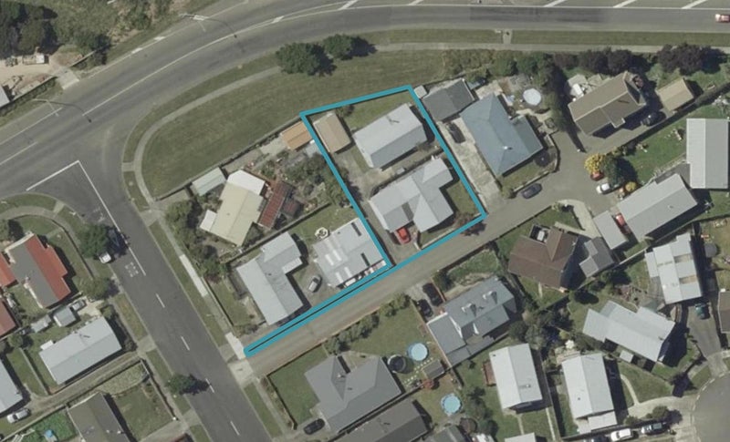 7A Peter Hall Drive, Kelvin Grove, Palmerston North - Carousel 1