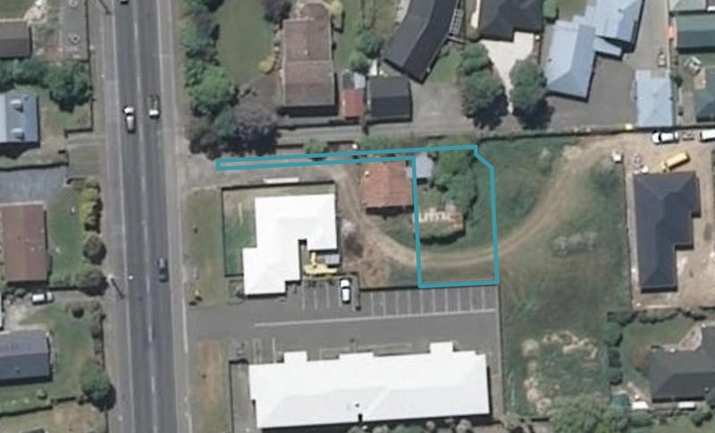 8B Main North Road, Woodend, Woodend - Carousel 1