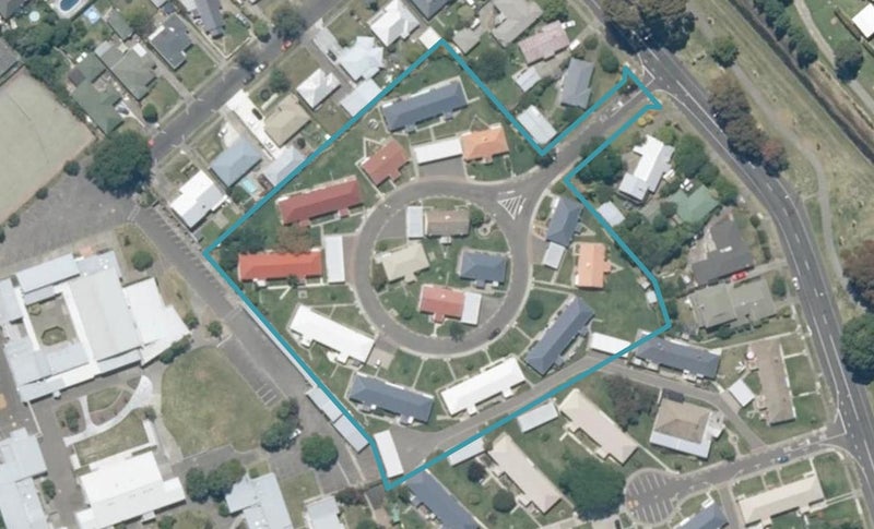 1 Henry Charles Crescent, Onekawa, Napier - Carousel 1