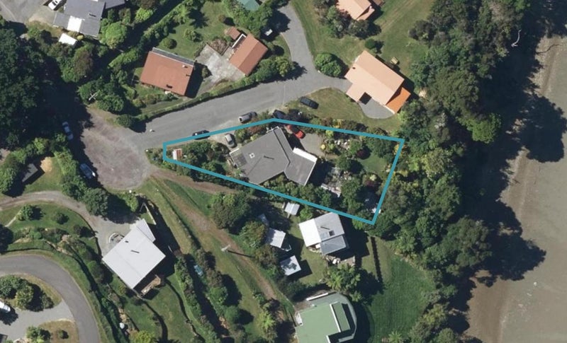 30 Moenui Road, Havelock, Picton - Carousel 1
