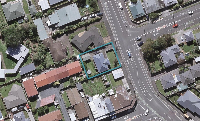 264 Carrington Street, Vogeltown, New Plymouth - Carousel 1