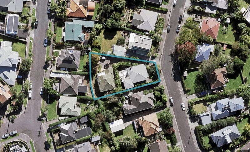 2/35 Tirotai Crescent, Westmere, Auckland - Carousel 1