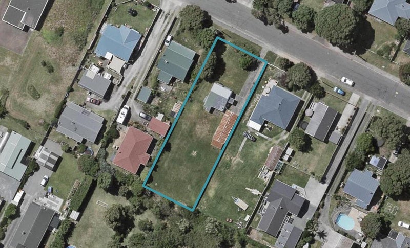 13 Toi Street, Otaki Beach, Otaki - Carousel 1