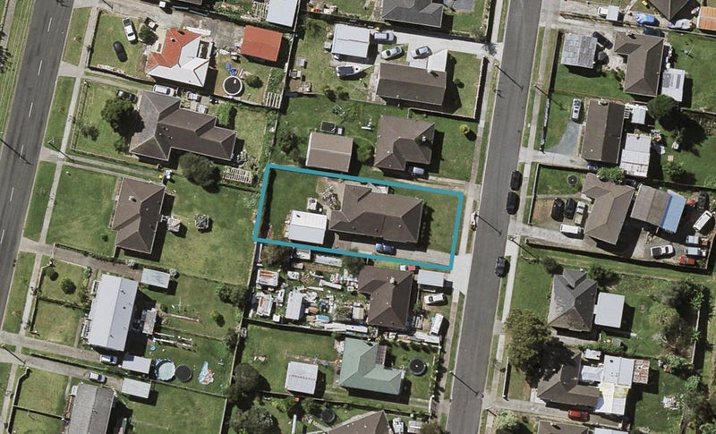 17 Williams Crescent, Otara, Auckland - Carousel 1