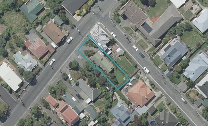 44 Signal Hill Road, Opoho, Dunedin - Carousel 1