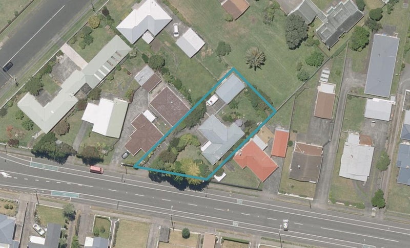 24 Fitzherbert Avenue, Springvale, Whanganui - Carousel 1