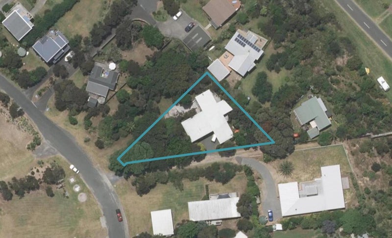 63 Cheviot Street, Mangawhai Heads, Mangawhai - Carousel 1