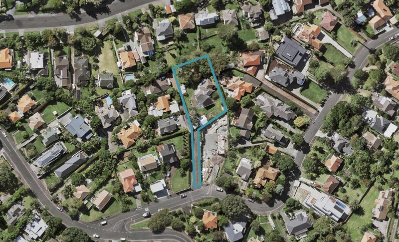 10 Apihai Street, Orakei, Auckland - Carousel 1