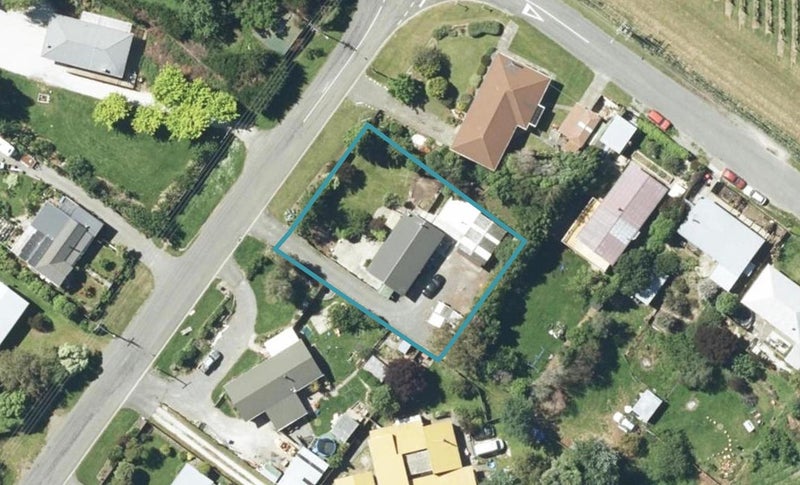 27 Fell Street, Maymorn, Upper Hutt - Carousel 1