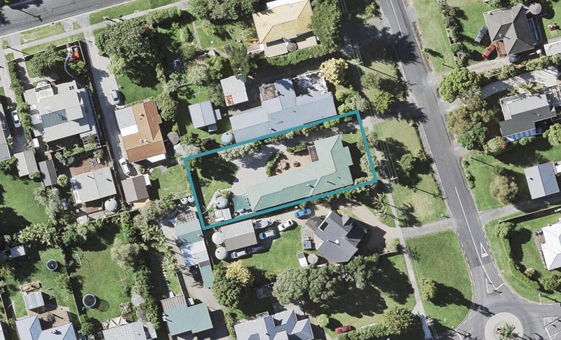 64 Shelly Bay Road, Beachlands, Auckland - Carousel 1