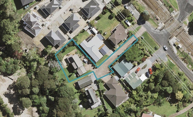 24 Sherrybrooke Place, Sunnyvale, Auckland - Carousel 1