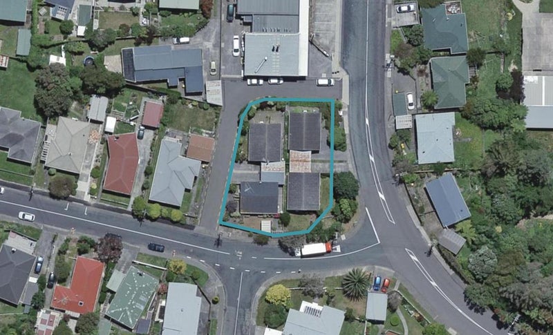 3 Mark Avenue, Paparangi, Wellington - Carousel 1