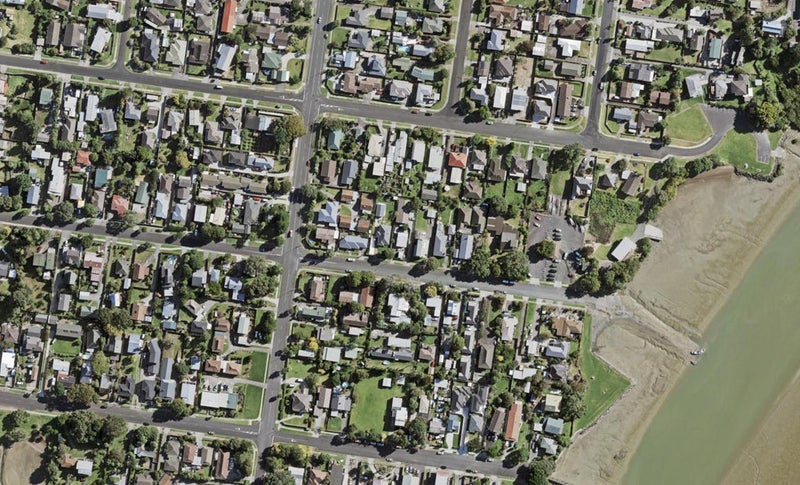 6A Hazards Road, Weymouth, Auckland - Carousel 1