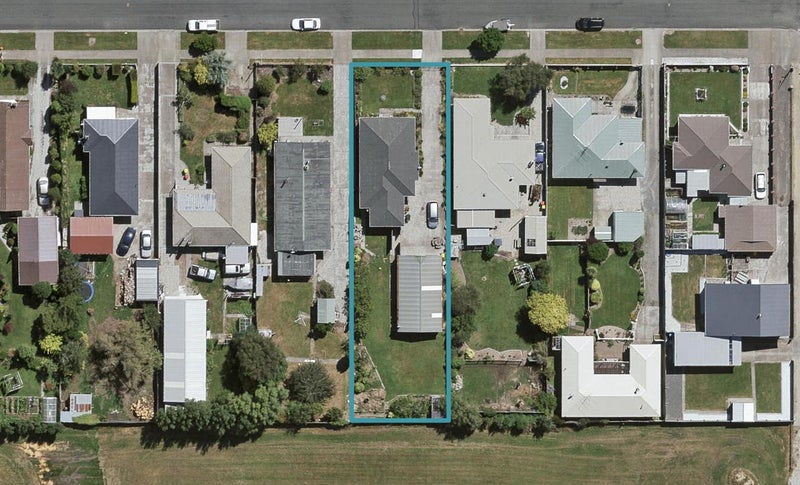 63 Nichol Street, Heidelberg, Invercargill - Carousel 1