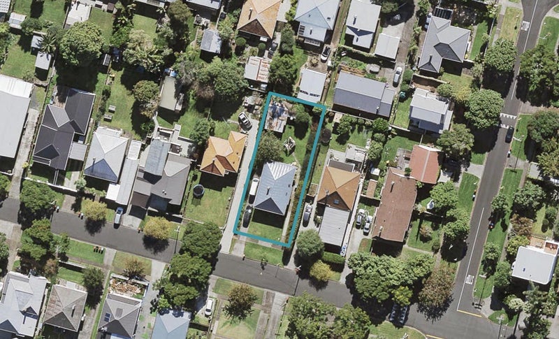 26 Parrish Road, Sandringham, Auckland - Carousel 1