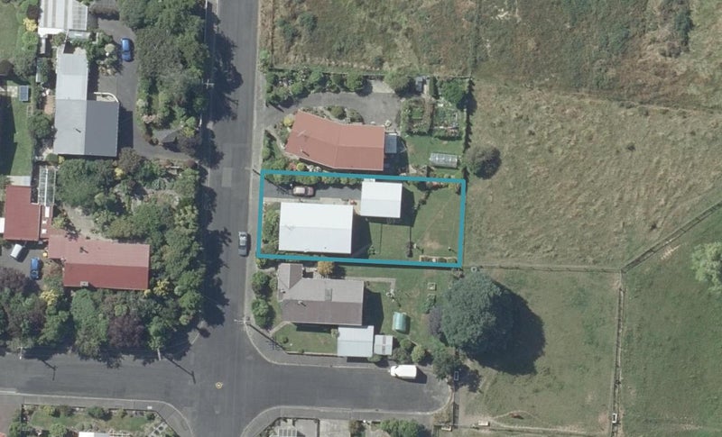 37 Christie Street, Abbotsford, Dunedin - Carousel 1