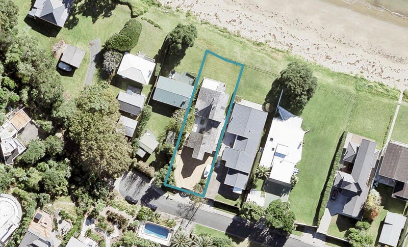 11 Claude Road, Stanmore Bay, Whangaparaoa - Carousel 1