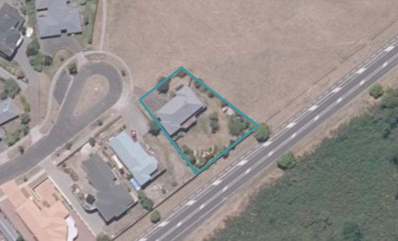 38 Kinder Street, Acacia Bay, Taupo - Carousel 1