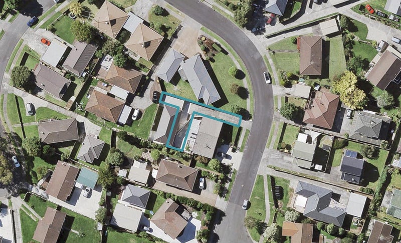 15D Tomintoul Place, Highland Park, Auckland - Carousel 1