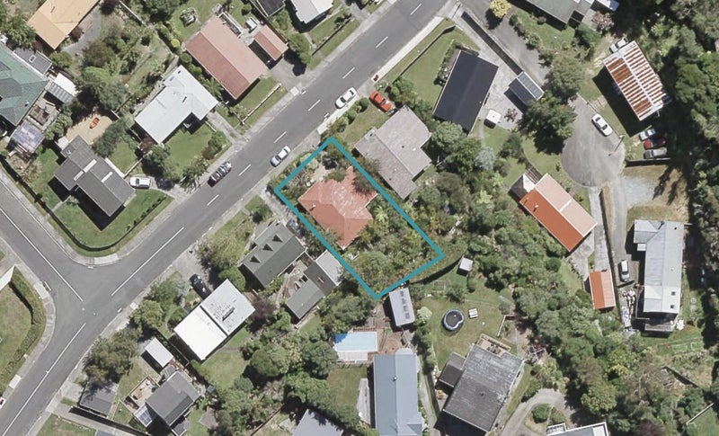 93 Field Street, Silverstream, Upper Hutt - Carousel 1