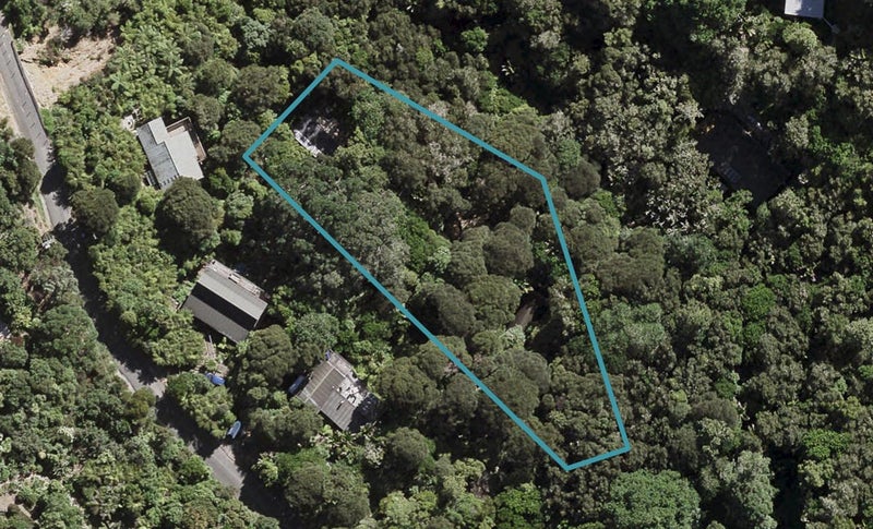 24 Hobson Terrace, Onetangi, Waiheke Island - Carousel 1