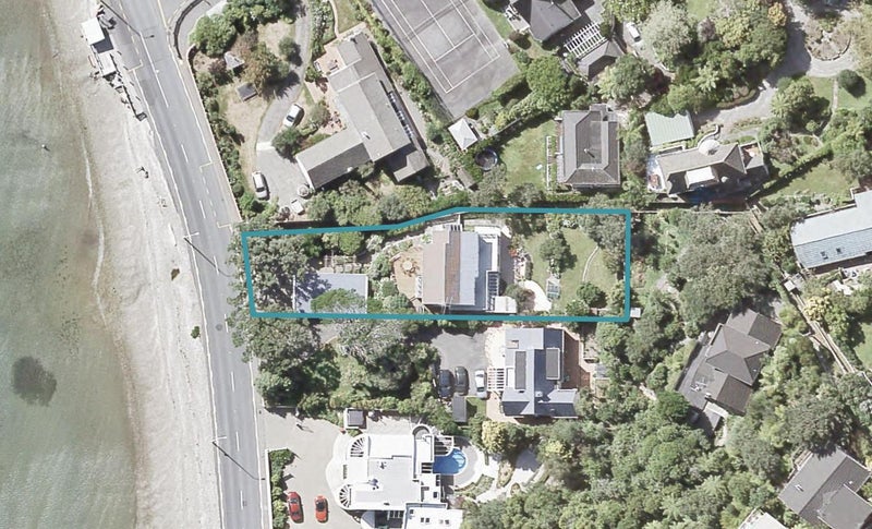 231 Marine Drive, Lowry Bay, Lower Hutt - Carousel 1