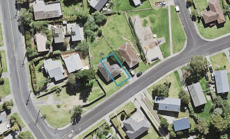 6A Taurus Crescent, Beach Haven, Auckland - Carousel 1