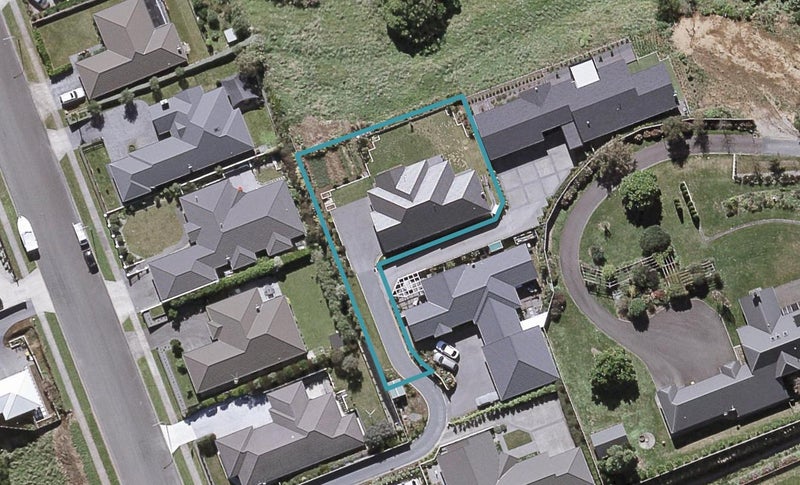 57D Ainslee Street, Highlands Park, New Plymouth - Carousel 1