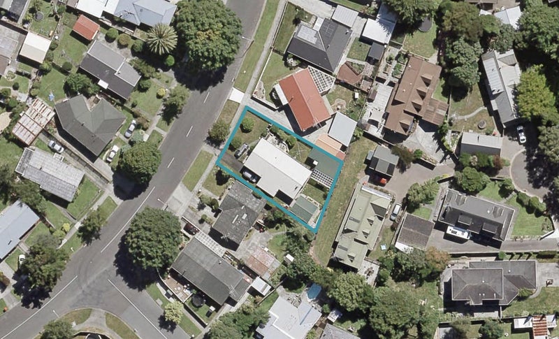 86 California Drive, Totara Park, Upper Hutt - Carousel 1