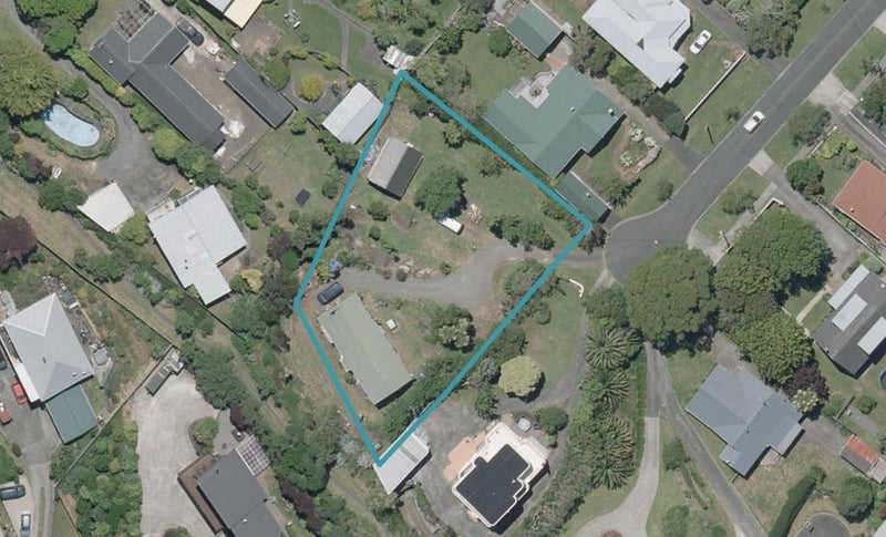 10 Rawhiti Place, Saint Johns Hill, Whanganui - Carousel 1