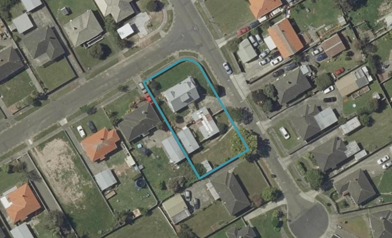 16 Esk Street, Roslyn, Palmerston North - Carousel 1