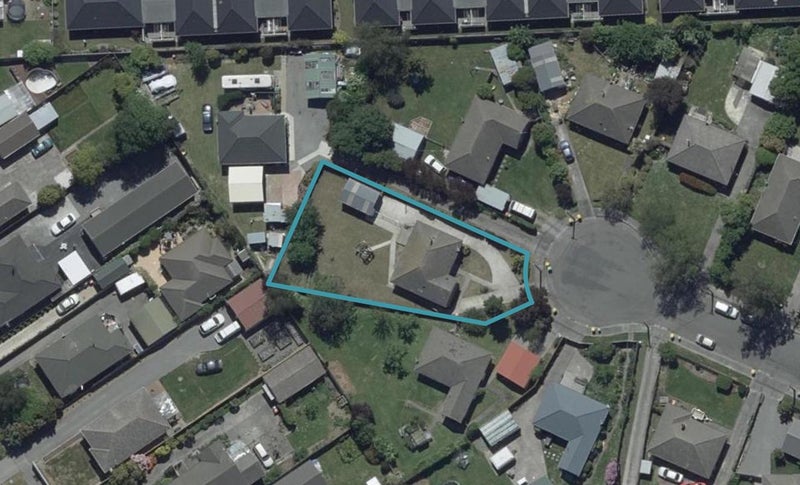 15 Heather Place, Mairehau, Christchurch - Carousel 1