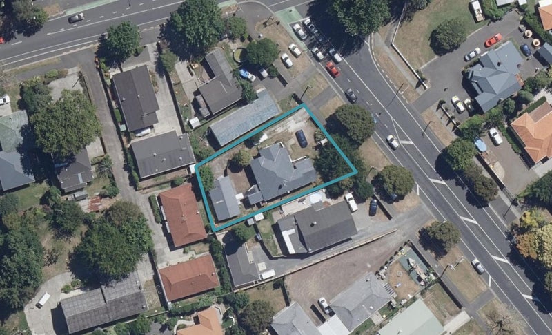 211 Galloway Street, Hamilton East, Hamilton - Carousel 1