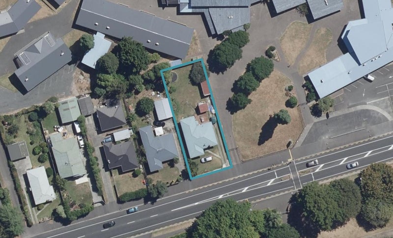 253 Clarkin Road, Fairfield, Hamilton - Carousel 1