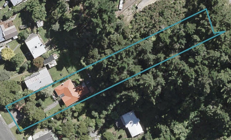 11 Elmslie Road, Pinehaven, Upper Hutt - Carousel 1