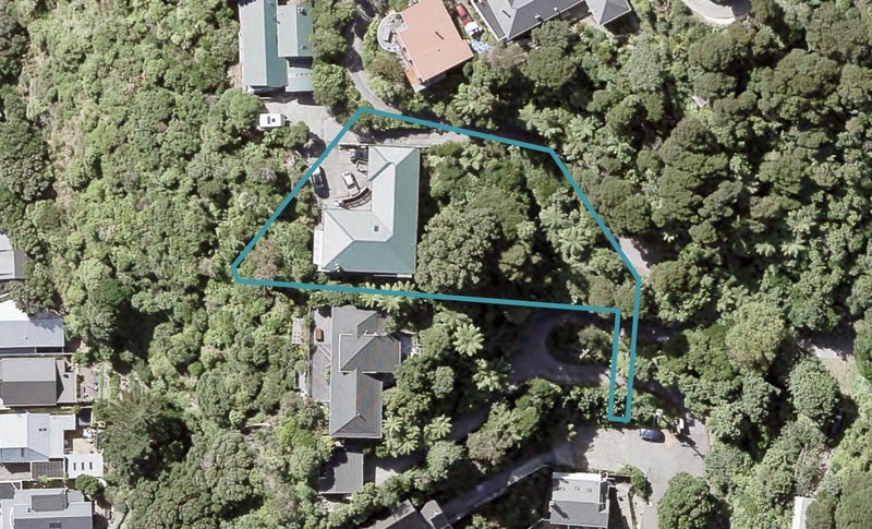 4 Orihau Terrace, Eastbourne, Lower Hutt - Carousel 1
