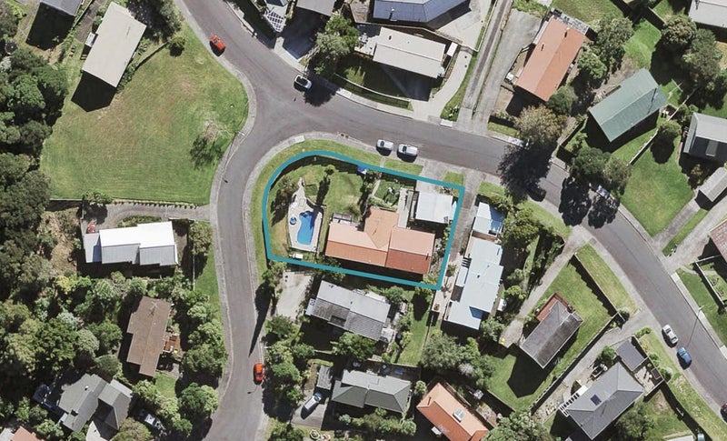 8 Anne McLean Drive, Bayview, Auckland - Carousel 1
