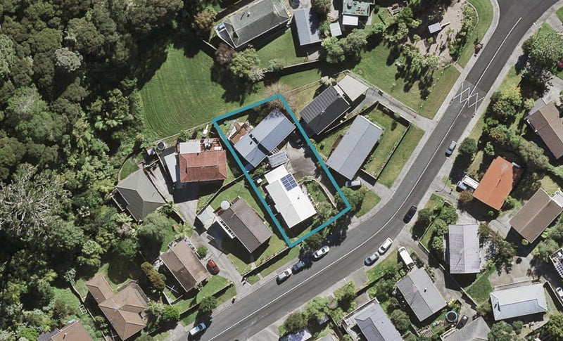 1/132 Spinella Drive, Bayview, Auckland - Carousel 1