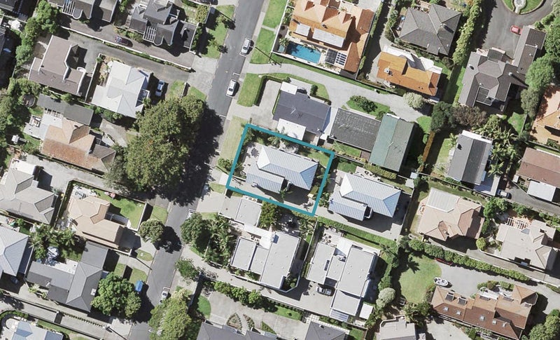 2A Pierce Road, Milford, Auckland - Carousel 1