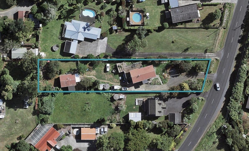 18 Cemetery Road, Waiuku, Waiuku - Carousel 1