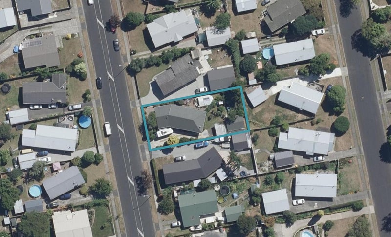 18 Ashurst Avenue, Pukete, Hamilton - Carousel 1